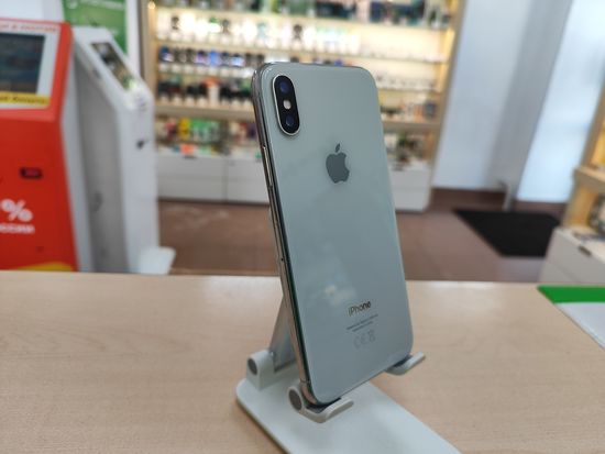 Apple iPhone X 64GB — купить в Интер24 - в Салонах связи Интер24.